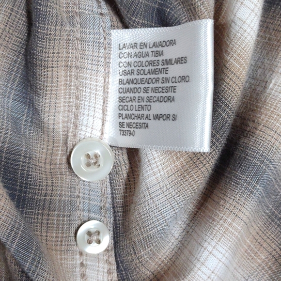 J. Ferrar Small Modern fit button down Tan Gray & white plaid long sleeved Top - Picture 8 of 9
